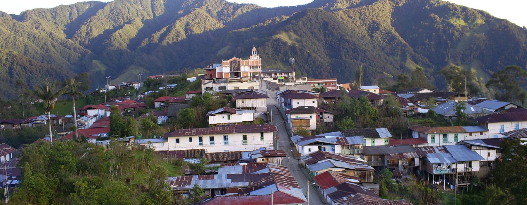 panoramica calle principal municipio de marulanda